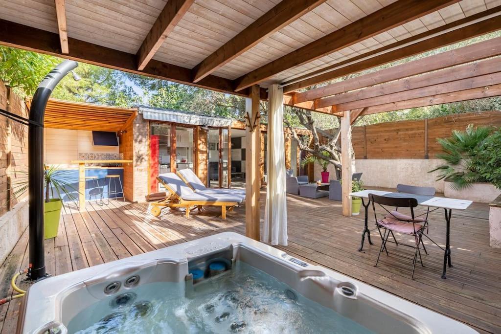 Studio Jacuzzi Prive A 8 Min A Pied De La Plage Lejlighed La Ciotat Eksteriør billede